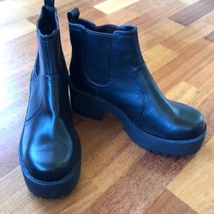 Lipstik black Eamon boots. Never been worn
